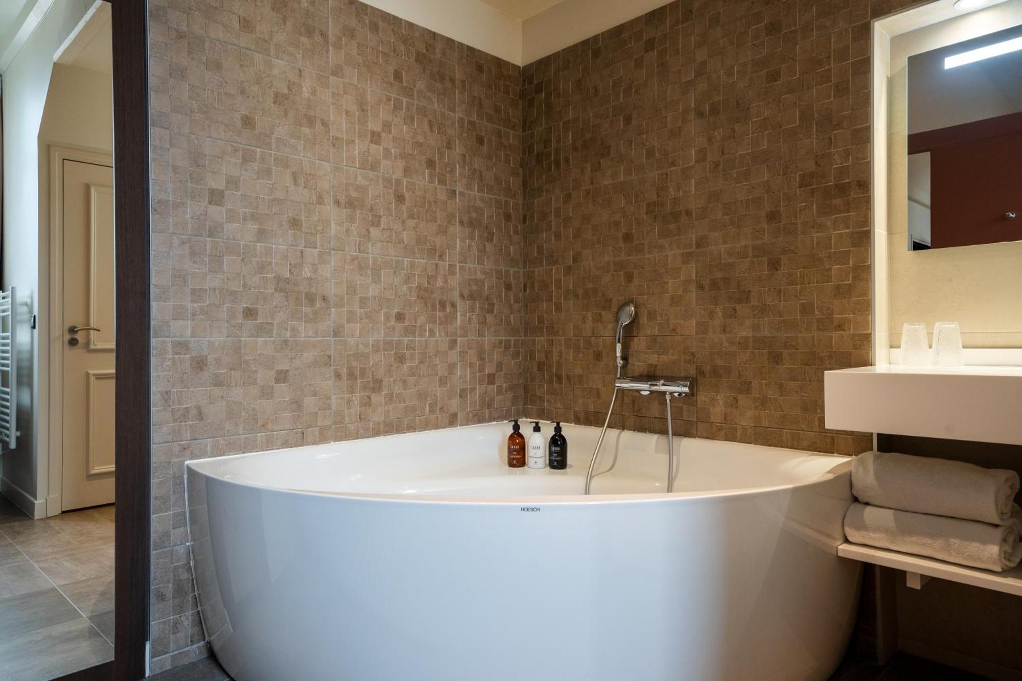 L'Invitation Au Voyage - Hotel & Spa องเฟลอร์ ภายนอก รูปภาพ